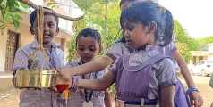 #drinkingwater | കൊടുംചൂടിനെ പ്രതിരോധിക്കാൻ പക്ഷികൾക്ക്‌ ദാഹജലം ഒരുക്കി വിദ്യാർഥികൾ