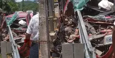 #accident | മകനെ യാത്രയാക്കി വിമാനത്താവളത്തിൽനിന്ന് മടങ്ങിവരവെ കാർ അപകടം, മരിച്ചത് അമ്മയും മകനും