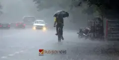 ഇന്ന് ഇടിമിന്നലോടു കൂടിയ മഴയ്ക്കും ശക്തമായ കാറ്റിനും സാധ്യത; വിവിധ ജില്ലകളിൽ യെല്ലോ അലർട്ട് പ്രഖ്യാപിച്ചു