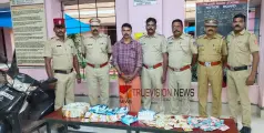 #Drugseized | കടകൾ കേന്ദ്രീകരിച്ച് പരിശോധ; മാഹിയിൽ നിന്നും നിരോധിത ലഹരി വസ്തുക്കൾ പിടികൂടി 