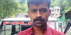 #arrest | ഗാന്ധിജയന്തി ദിനത്തിൽ പതിവില്ലാത്ത വരവും പോക്കും; മദ്യവില്‍പ്പന നടത്തിയ യുവാവ് പൊലീസ് പിടിയിൽ 