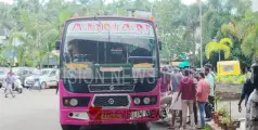 #bus |   'ബസില്‍ വെച്ച് അപസ്മാരം', കുഴഞ്ഞ് വീണ രോഗിയുമായി ബസ് ആശുപത്രി മുറ്റത്തേക്ക് കുതിച്ചു