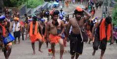 #Sabarimalapilgrims | ശബരിമല തീത്ഥാടകരുടെ ശ്രദ്ധയ്ക്ക്: ആധാർ കാർഡ് കൈയ്യിൽ കരുതാൻ മറക്കരുത്; അറിയിപ്പുമായി ദേവസ്വം ബോർഡ്