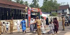 ചൊക്ലി ഉപജില്ലാ  സ്കൂൾ കലോത്സവ നഗരിയിൽ ശ്രദ്ധേയ  പ്രവർത്തനവുമായി രാമവിലാസം എൻ.സി.സി.യൂണിറ്റ്