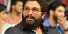 #AlluArjun |   യുവതി മരിച്ച വിവരം അല്ലു നേരത്തേ അറിഞ്ഞു, എന്നിട്ടും സിനിമ കാണുന്നത് തുടർന്നു; സി.സി.ടി.വി ദൃശ്യം പുറത്ത് 