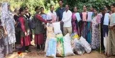 വലിച്ചെറിയൽ മുക്ത വാർഡ്;മംഗലാടിൽ പാതയോരത്തെ പ്ലാസ്റ്റിക് മാലിന്യം ഹരിത സേനയ്ക്ക് കൈമാറി