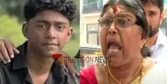 'ഞാന്‍ പ്രതികരിക്കാന്‍ തന്നെ വന്നതാണ്, എന്റെ കുഞ്ഞാണെങ്കില്‍ സഹിക്കുമോ, ജാതിയും മതവും പാര്‍ട്ടിയും നോക്കാതെ ശിക്ഷാനിയമത്തില്‍ മാറ്റംവരുത്തണം', രോഷത്തോടെ റിട്ട.അധ്യാപിക