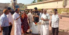 വടകരയില്‍ ഗര്‍ഡര്‍ നിര്‍മാണത്തില്‍ അപാകത; ഉയരപ്പാതയുടെ പണി മുടങ്ങി; സ്ഥലം സന്ദര്‍ശിച്ച് എംപിയും എംഎല്‍എയും 