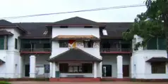 വിദ്യാർത്ഥികൾക്ക് ഛർദ്ദിയും അതിസാരവും; ആലുവ യുസി കോളേജിൻ്റെ നാല് ഹോസ്റ്റലുകളും അടയ്ക്കും