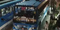  സ്വകാര്യ ബസ് ഡ്രൈവറെ കാറിലെത്തിയ സംഘം ബസ് തടഞ്ഞുനിർത്തി മർദിച്ചെന്ന് പരാതി