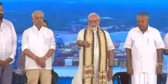 ചരിത്ര നിമിഷത്തിന് കാലം സാക്ഷി, ആയിരങ്ങളും...! ;  വിഴിഞ്ഞം തുറമുഖം പ്രധാനമന്ത്രി നാടിന് സമർപ്പിച്ചു 
