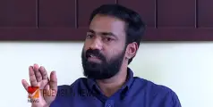 'എട്ടുകാലി മമ്മൂഞ്ഞ് എന്ന പ്രയോഗത്തിനൊരു അധിക സംഭാവനയാണ് 'കുമ്മനടി'യും ‘ചന്ദ്രനടി’യും'; ഫേസ്ബുക്ക് കുറിപ്പുമായി വി കെ സനോജ്‌