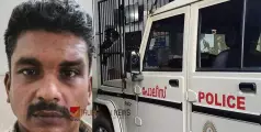 ഓടുന്ന ബസ്സിൽ യുവതിയോട് ലൈംഗികാതിക്രമം: ഇറങ്ങിയോടിയ യുവാവിനെ യാത്രക്കാര്‍ പിടികൂടി