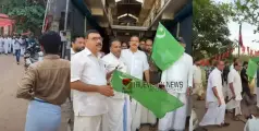 പാറക്കലിന് മാപ്പില്ല; ഹരിത പതാക പണയം വെച്ചെന്ന് ആരോപിച്ച് മുൻ എംഎൽഎക്കെതിരെ മുസ്ലിംലീഗ് പ്രകടനം