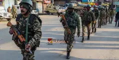 രാജ്യം കനത്ത സുരക്ഷയിൽ;  പാക് അതിർത്തി സംസ്ഥാനങ്ങളിൽ പരിശോധനകൾ കർശനമാക്കി; ആരോഗ്യ പ്രവർത്തകരുടെ അവധി റദ്ദാക്കി