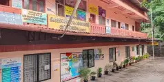 'ദേശാതിര്‍ത്തികള്‍ക്കപ്പുറവും മനുഷ്യരാണ്'; എഫ്.ബി പോസ്റ്റിന്റെ പേരിൽ കോഴിക്കോട് കക്കോടി പഞ്ചായത്ത് പ്രസിഡന്റിനെതിരേ കോൺഗ്രസ് പ്രതിഷേധം