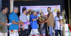 ആശാന്‍ യുവകവി പുരസ്കാരം പി.എസ് ഉണ്ണികൃഷ്ണന് സമ്മാനിച്ചു