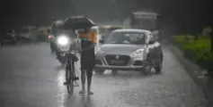 ഇന്നും ഒറ്റപ്പെട്ട ശക്തമായ മഴ തുടരും; നാല് ജില്ലകളില്‍ യെല്ലോ അലേര്‍ട്ട്