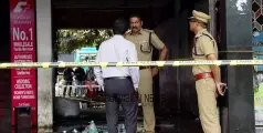 അന്ന് കുത്തി, ഇന്ന് കത്തിച്ചോ? കോഴിക്കോട്ടെ തീപിടിത്തത്തിൽ ദുരൂഹത? കത്തിയ കടയുടെ പാർട്ണർമാർ തമ്മിലുള്ള തർക്കം അന്വേഷിച്ച് പൊലീസ്