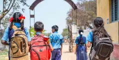 'കളിച്ചതൊക്കെ മതി, ബാഗും കുടയും ഇങ്ങ് എടുത്തോ..'; സംസ്ഥാനത്ത് സ്കൂളുകൾ ജൂൺ രണ്ടിന് തുറക്കും