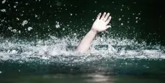 കു​ള​ത്തി​ൽ കുളിക്കാനിറങ്ങിയ ര​ണ്ടു കു​ട്ടി​ക​ൾ മു​ങ്ങി​മ​രി​ച്ചു; ഒ​രാ​ളു​ടെ നി​ല ഗു​രു​ത​രം