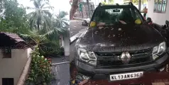 കാലം തെറ്റിയ മഴ; കൂത്താളിയില്‍ വന്‍ നാശനഷ്ടം 