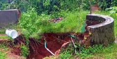 കനത്ത മഴയിൽ അഴിയൂരിൽ കിണറിടിഞ്ഞു