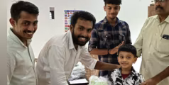 കെ.എസ്.യു സ്ഥാപകദിനാചരണത്തിന്റെ ഭാഗമായി പഠനോപകരണം വിതരണം ചെയ്തു
