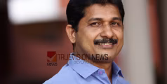 'എല്ലാ നല്ല മനുഷ്യരുടെയും വോട്ട് വേണം, വർഗീയവാദിയെ നല്ല മനുഷ്യനായി കാണുന്നില്ല' - എം സ്വരാജ്