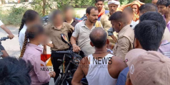 യഥാര്‍ത്ഥ ഉദ്ദേശമെന്ത് ? ജീന്‍സും ടീഷർട്ടും ധരിച്ച് 'ഭിക്ഷ യാചിക്കുന്നത്' കണ്ട് സംശയം; നാല് പെണ്‍കുട്ടികൾ കസ്റ്റഡിയിൽ 