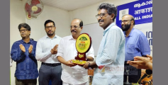 ജീവജലം 2026 സീസൺ 9 ; തലശേരി സ്വദേശി  പ്രശാന്ത് പട്ടൻ സംസ്ഥാനത്തെ  മികച്ച  ഫോട്ടോഗ്രാഫർ