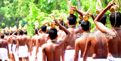  അക്കരെ സന്നിധാനം ഒരുങ്ങി: ഞായറാഴ്ച 'നെയ്യാട്ടം'