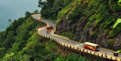 അവിടേക്ക് പോയാൽ പണികിട്ടും ...; കോഴിക്കോട് താമരശേരി ചുരത്തിൽ ഇന്നും  നിയന്ത്രണം