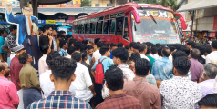 ബസിന്റെ അമിത വേഗത; പേരാമ്പ്രയില്‍ വിദ്യാര്‍ത്ഥികള്‍ ബസ് തടഞ്ഞു