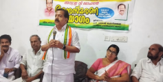 അഡ്വ: ഇ വി മോഹനൻ്റെ അനുസ്മരണ സമ്മേളനം രമേഷ് ചെന്നിത്തല ഉദ്ഘാടനം ചെയ്തു  