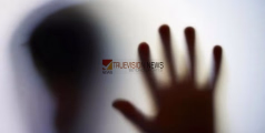 വളയന്നൂരിൽ അച്ചാര്‍ വാങ്ങാന്‍ കടയിൽ വന്ന പതിനൊന്നുകാരിയെ കടയുടമ ലൈംഗികമായി  പീഡിപ്പിച്ചതായി പരാതി