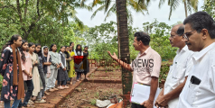 ക്യാമ്പസിലെ മരങ്ങൾ തിരിച്ചറിഞ്ഞ് നാമകരണം; ജനിതകസംരക്ഷകൻ സലിം പിച്ചൻ വാകയാട് എൻ.എച്ച്.എസ്.എസ് സ്കൂൾ സന്ദർശിച്ചു