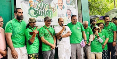 പ്രകൃതിയെ തൊട്ടറിഞ്ഞു; ചാറ്റൽമഴയിൽ നനഞ്ഞ് ആടിയും പാടിയും ഹൃദ്യമായി വനയാത്ര