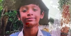  വീടിനു മുന്നിലെ തോട്ടിൽ വീണ് എട്ടു വയസ്സുകാരൻ മരിച്ചു