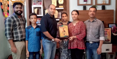  ദീപ്‌നിയക്ക് ദിയ ഗോള്‍ഡ് ആന്റ് ഡയമണ്ട്‌സിന്റെ ആദരം 