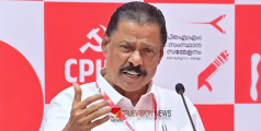 'ആർഎസ്എസും കോൺഗ്രസും വടകരയിലും ബേപ്പൂരിലും സഖ്യമുണ്ടാക്കി, ഇടതുപക്ഷം അതിനെ തോൽപ്പിച്ചു; സിപിഎം എന്നും ഉയർത്തിപ്പിടിച്ചത് മതനിരപേക്ഷ നിലപാട് ' - എം വി ഗോവിന്ദൻ