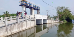 സ്ലൂയീസും അപ്രോച്ച് റോഡും യാഥാർഥ്യമായി   