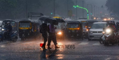 അടുത്ത അഞ്ചുദിവസം മഴ കനക്കും; കോഴിക്കോട്, വയനാട് ഉൾപ്പെടെ  11 ജില്ലകളിൽ മഴ മുന്നറിയിപ്പ് 