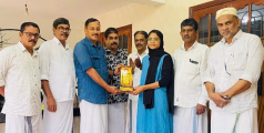 ഉന്നത വിജയിയെ അനുമോദിച്ചു