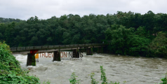 കനത്ത മഴയില്‍  നദികളിൽ  ജലനിരപ്പ് ഉയരുന്നു, അവഗണിക്കരുത് മുന്നറിയിപ്പുകള്‍