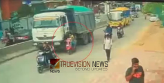 അതിദാരുണം ...; അമ്മയുടെ സ്കൂട്ടറിൽ സ്കൂളിലേക്ക് പോകുന്നതിനിടെ അപകടം; ഒന്നാം ക്ലാസ് വിദ്യാർത്ഥി ടിപ്പറിടിച്ച് മരിച്ചു