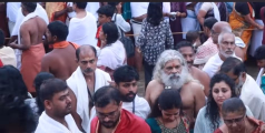 കൊട്ടിയൂർ ക്ഷേത്ര ദർശനത്തിനെത്തിയ നടൻ ജയസൂര്യയുടെ ഫോട്ടോ പകർത്തിയതിൽ ഫോട്ടോഗ്രഫറെ മർദിച്ചെന്ന് ആരോപണം 