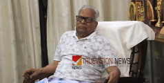 ഹൃദയമിടിപ്പും ശ്വാസോച്ഛാസവും സാധാരണ നിലയിലാക്കാൻ ശ്രമം; വിഎസിൻ്റെ ആരോഗ്യ നില മാറ്റമില്ലാതെ തുടരുന്നു