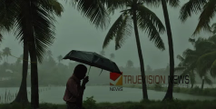  കോഴിക്കോടും  യെല്ലോ അലേർട്ട് ഉണ്ടേ ...; ഇന്ന് ഒറ്റപ്പെട്ട ശക്തമായ മഴ തുടരാൻ സാധ്യത