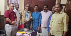 ഡോക്ടേഴ്സ് ദിനത്തിൽ കേളകം വൈസ്മെൻ ക്ലബ് ഡോ. സി ജെ ഡാനിയലിനെ ആദരിച്ചു